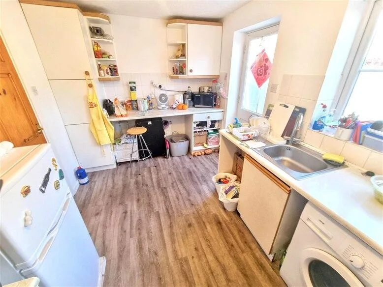 2 bedroom house for rent