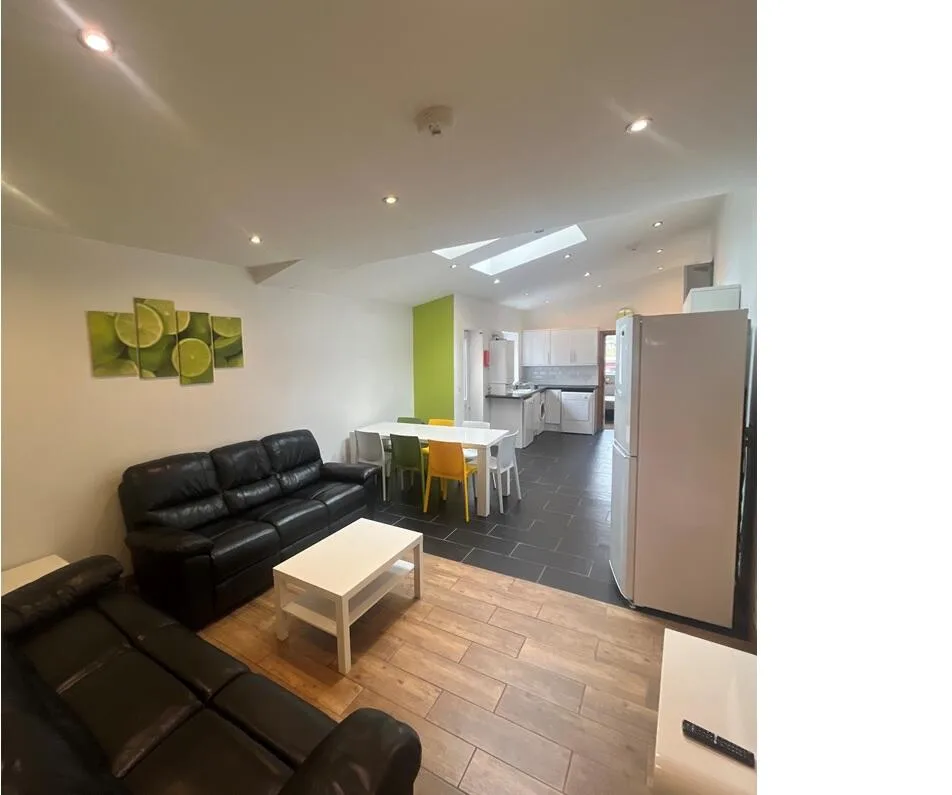 5 bedroom house for rent
