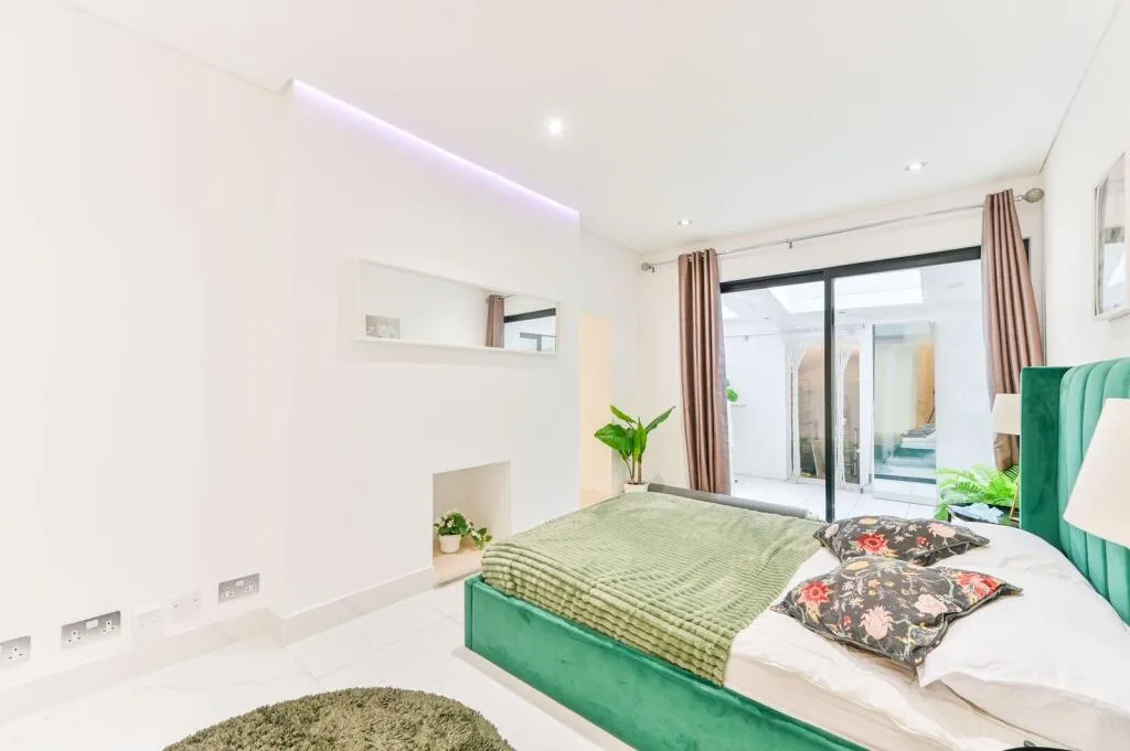2 bedroom flat for rent