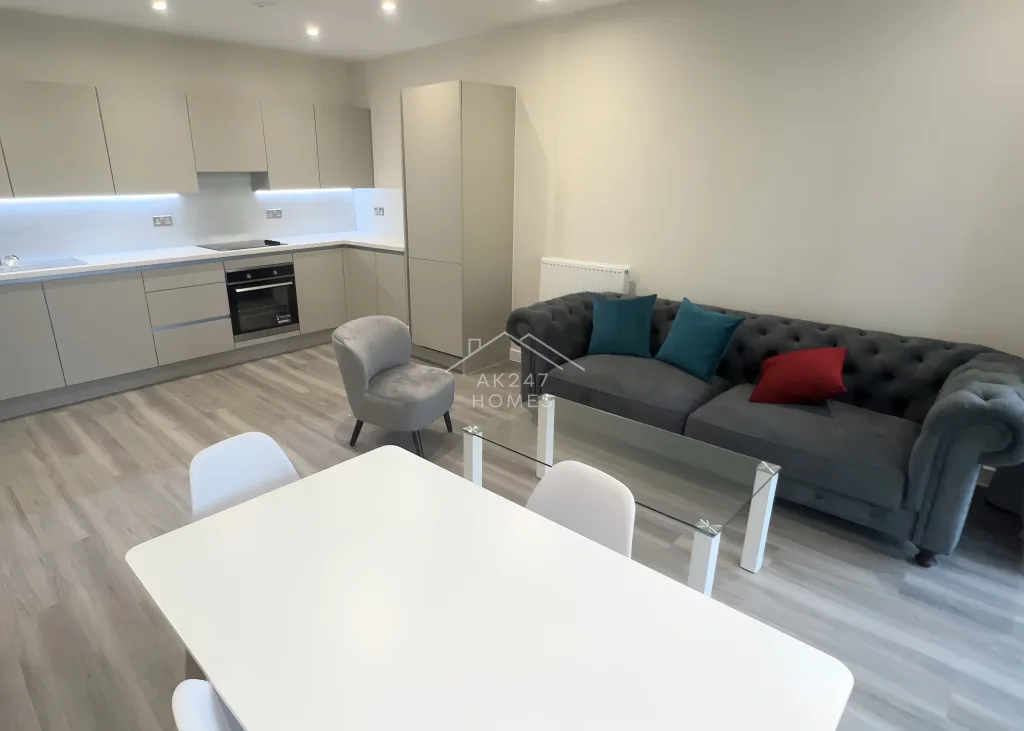 3 bedroom flat for rent