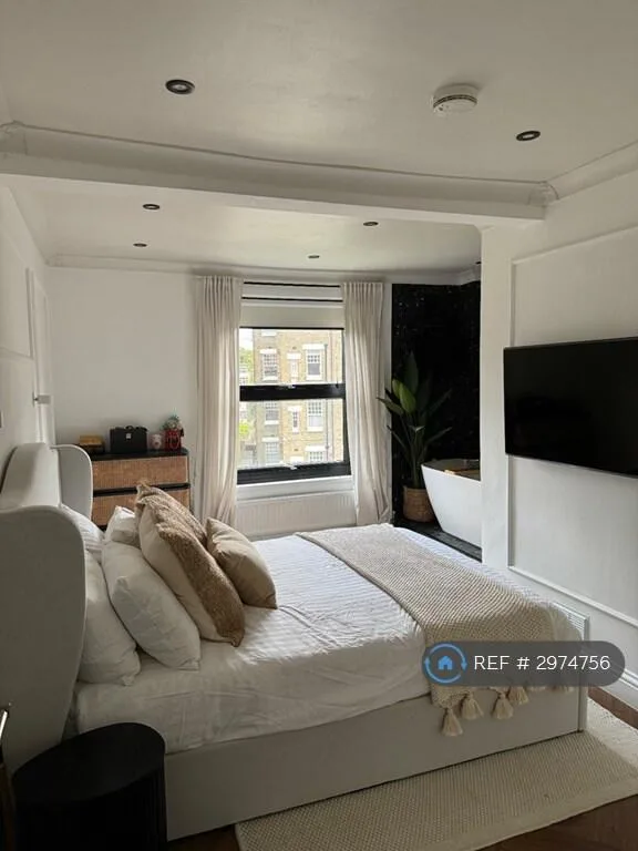 2 bedroom maisonette for rent