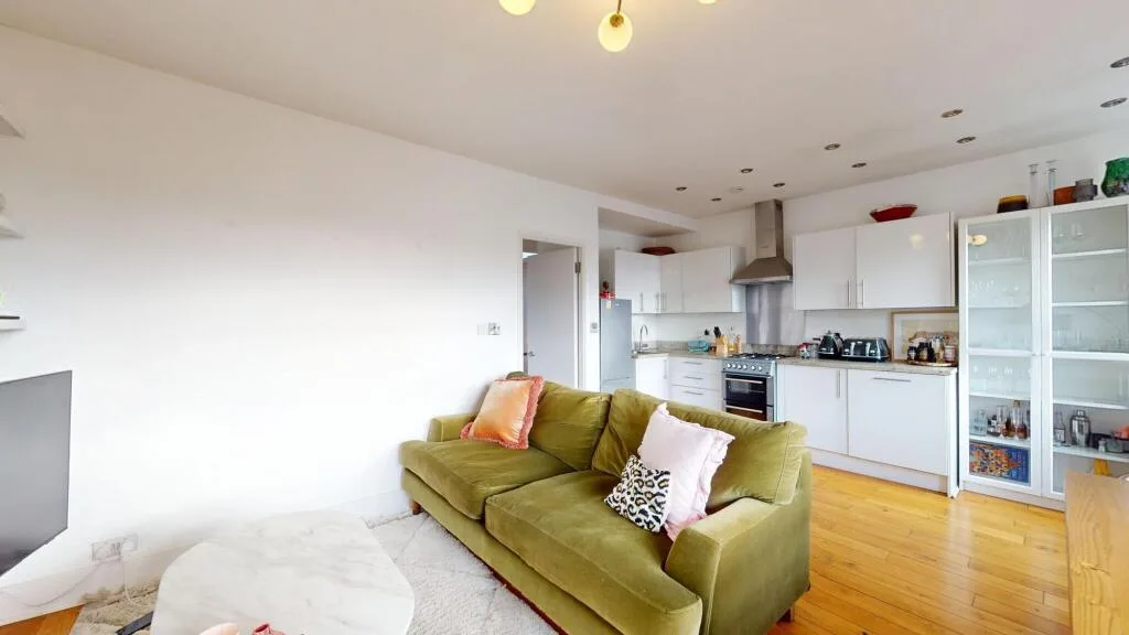 2 bedroom flat for rent