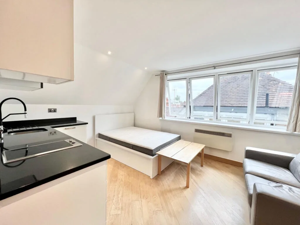 Studio flat for rent