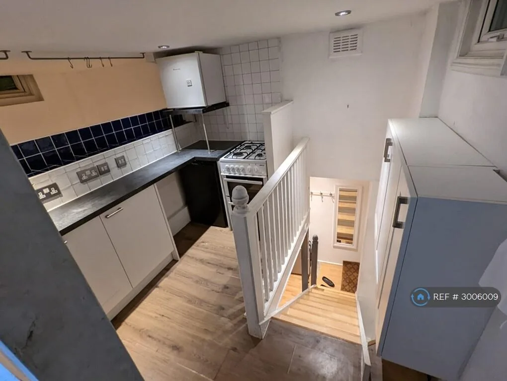 1 bedroom end of terrace house for rent