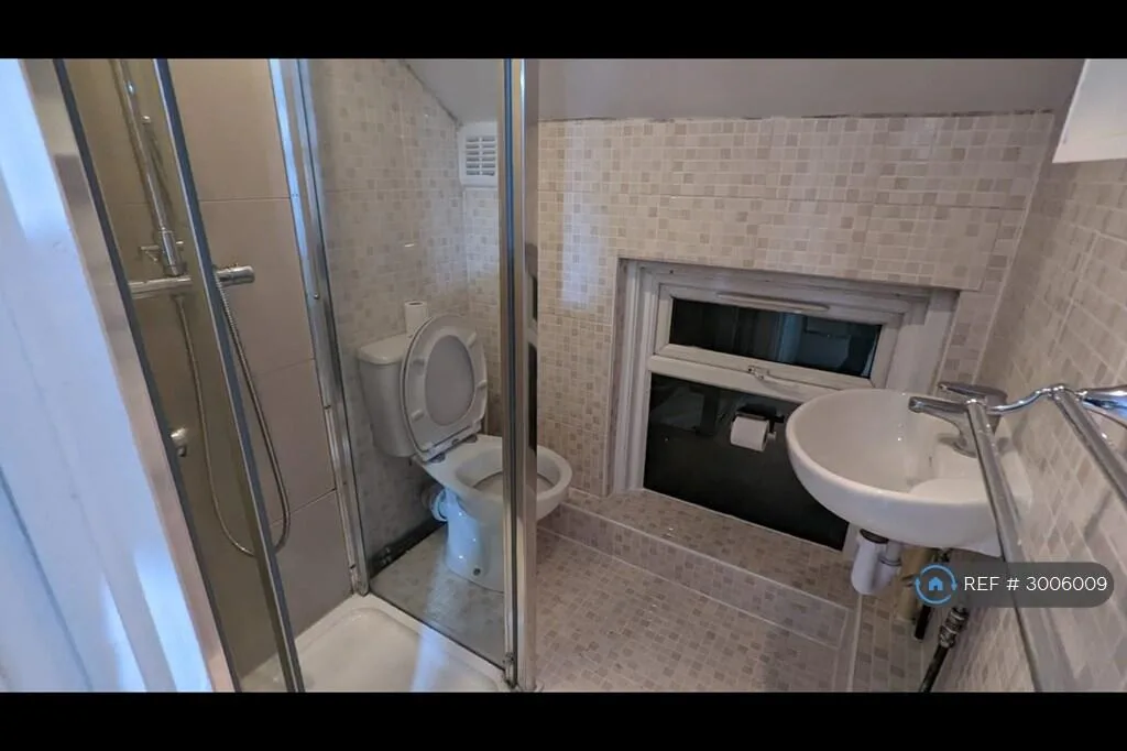 1 bedroom end of terrace house for rent
