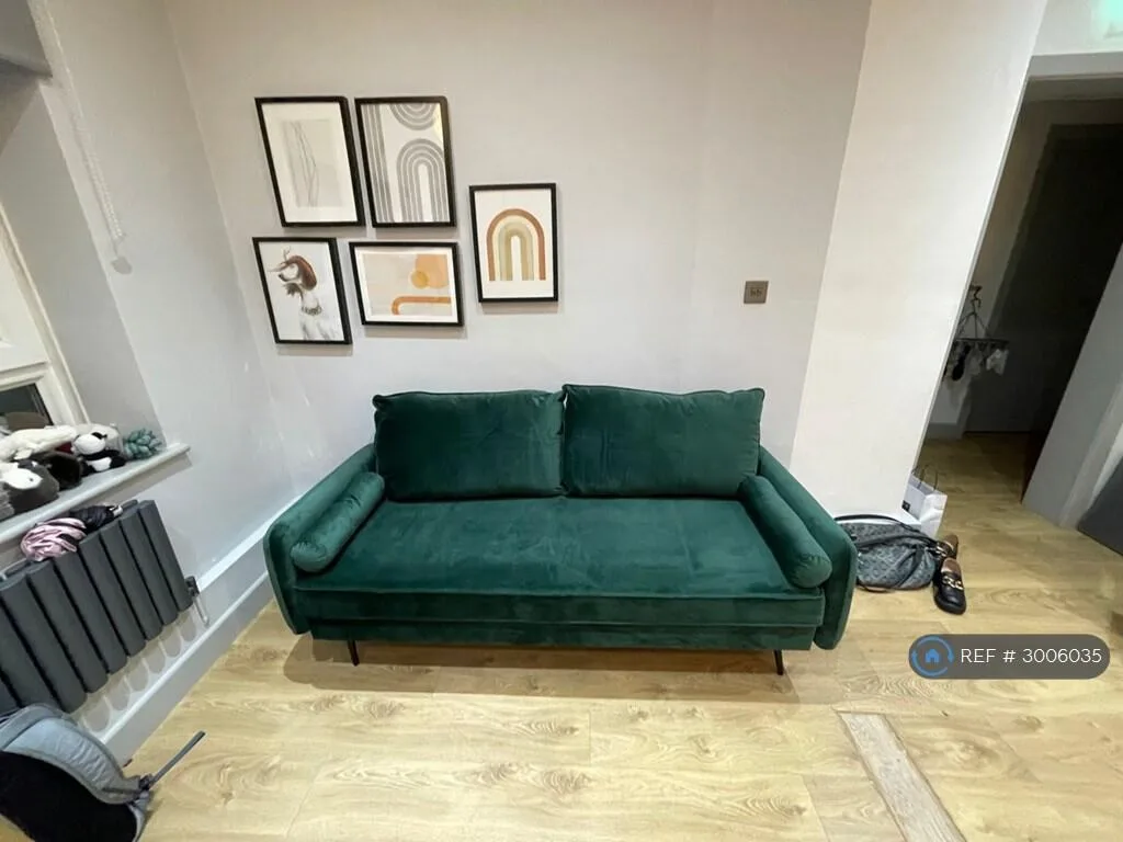 2 bedroom flat for rent