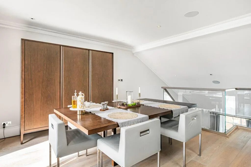 4 bedroom triplex for rent