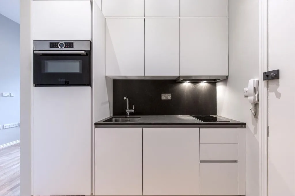 Ground floor studio flat for rent