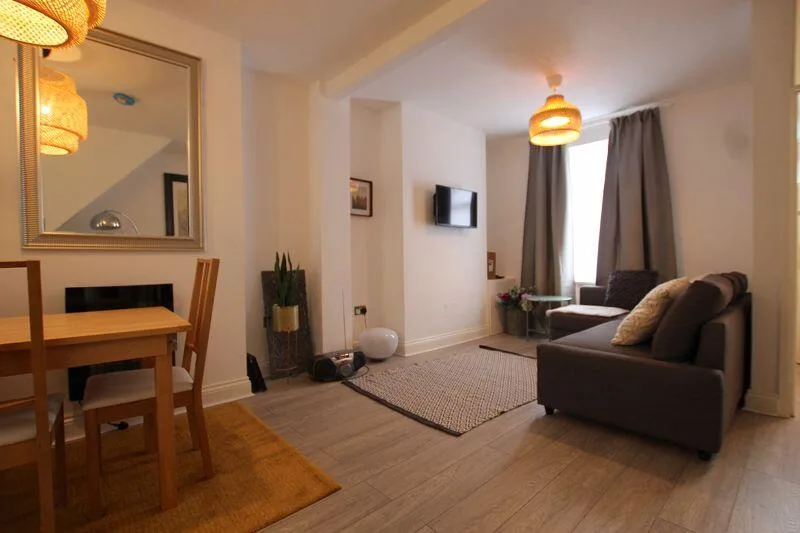 2 bedroom terraced house for rent