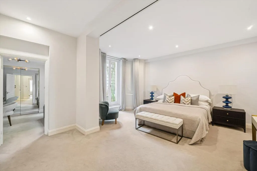 2 bedroom maisonette for rent