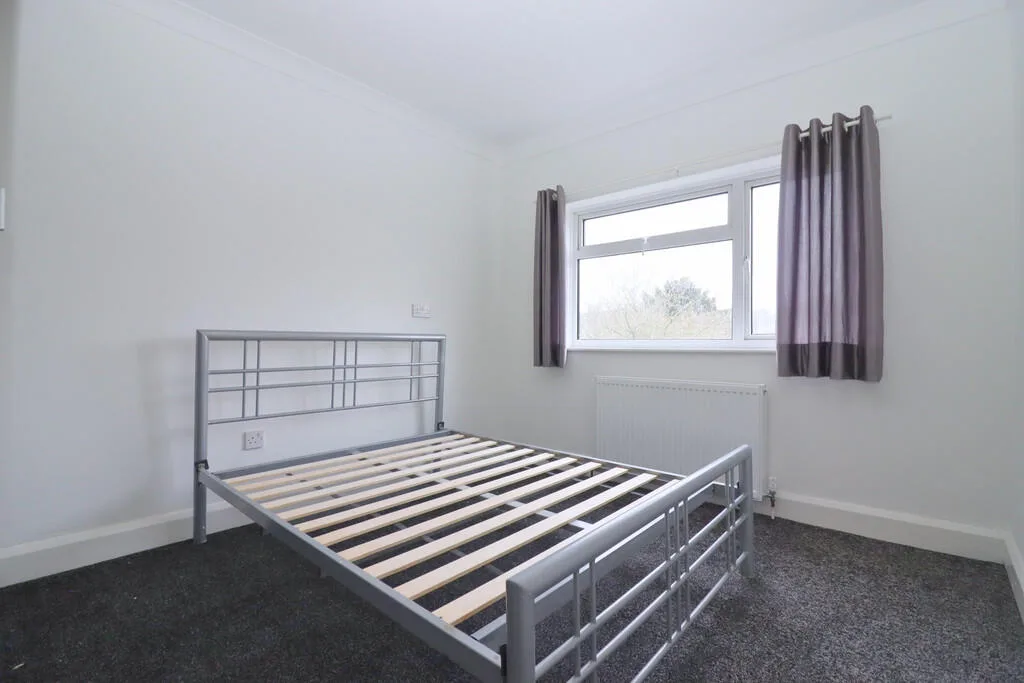 6 bedroom detached house for rent