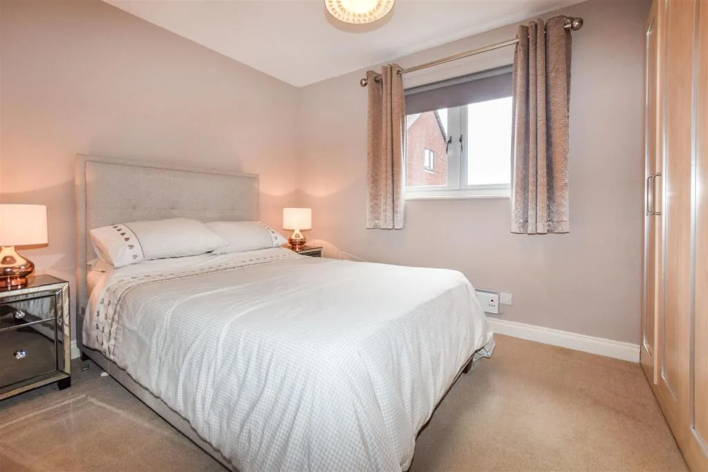 2 bedroom house for rent