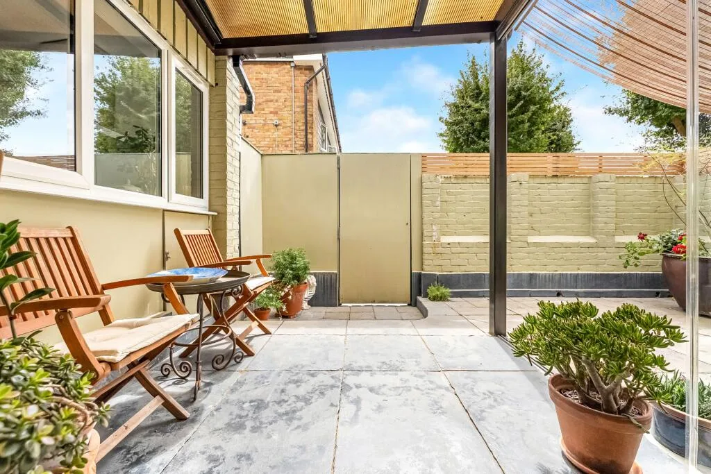 1 bedroom house for rent