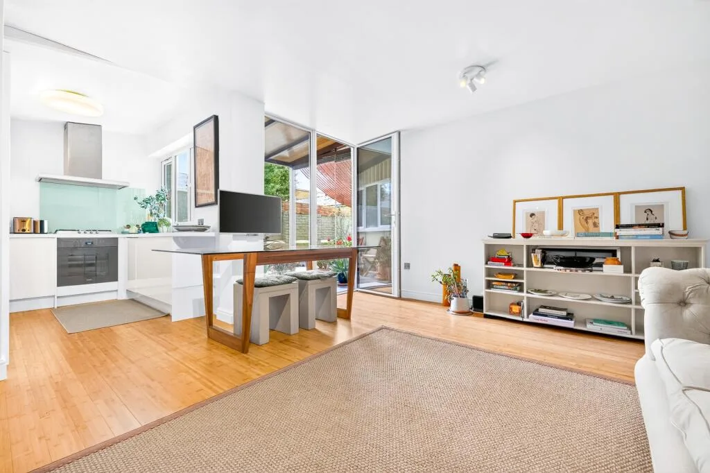 1 bedroom house for rent