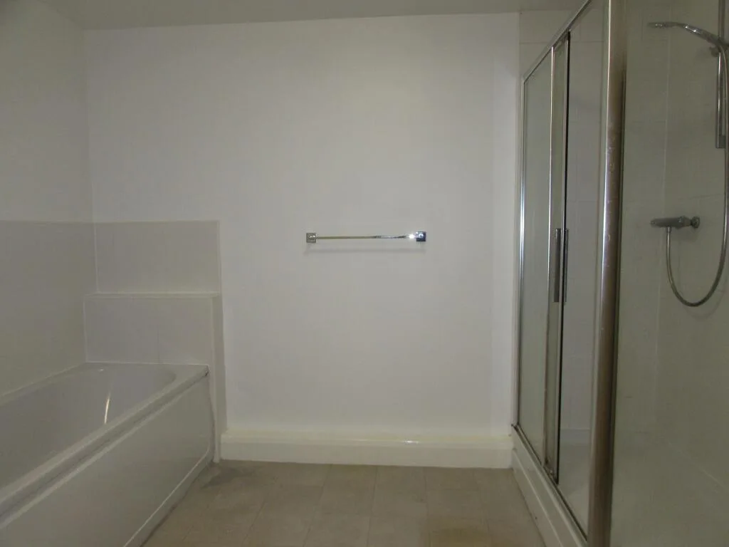 2 bedroom ground floor flat for rent