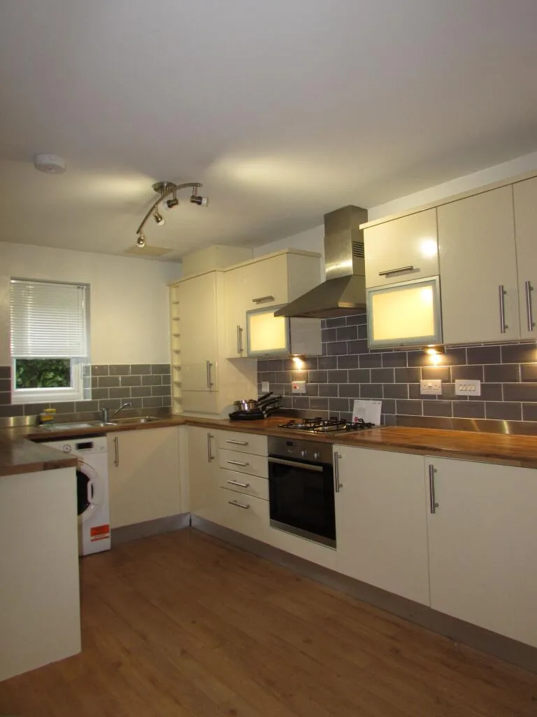 2 bedroom ground floor flat for rent