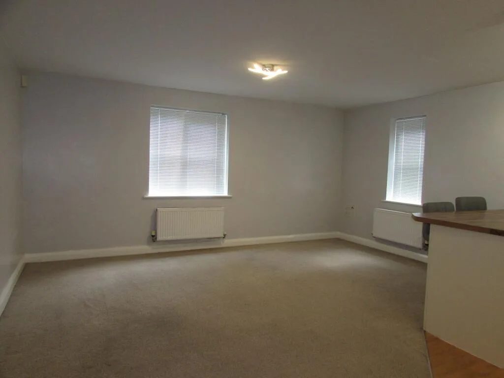 2 bedroom ground floor flat for rent