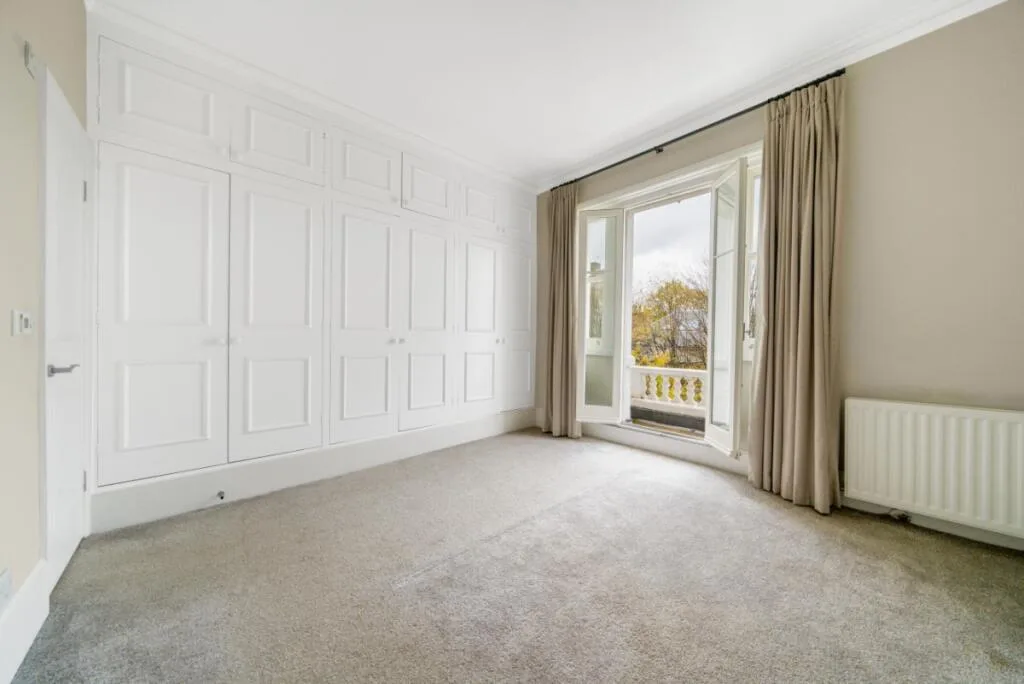 3 bedroom flat for rent