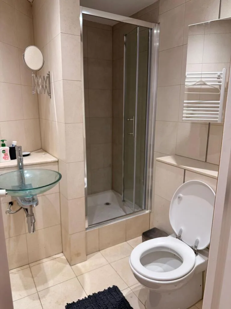 2 bedroom penthouse for rent
