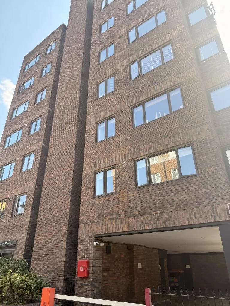 2 bedroom penthouse for rent