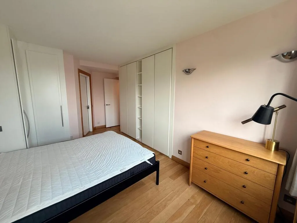 2 bedroom penthouse for rent