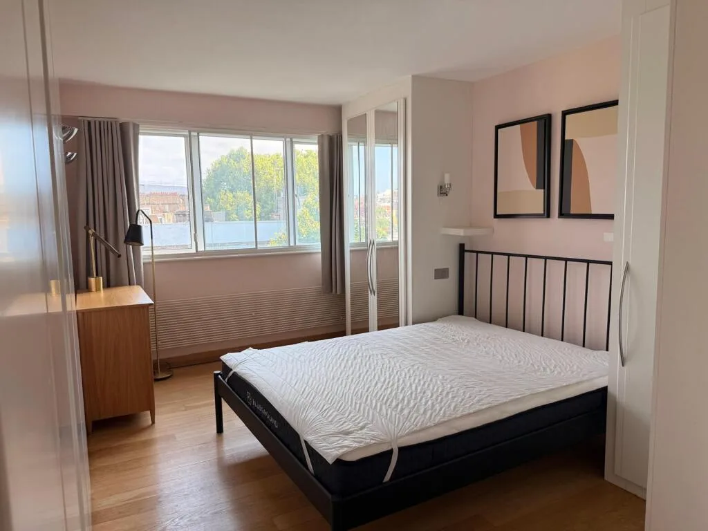 2 bedroom penthouse for rent