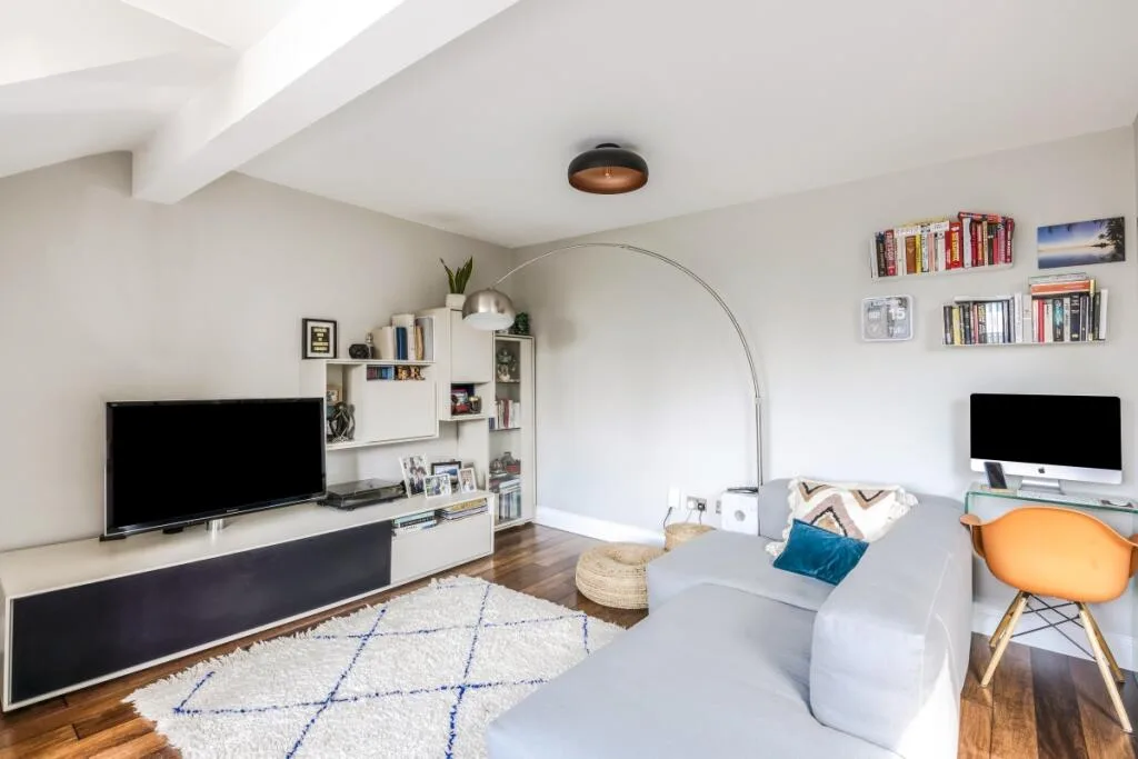 2 bedroom apartment for rent