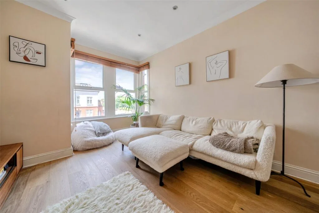2 bedroom flat for rent