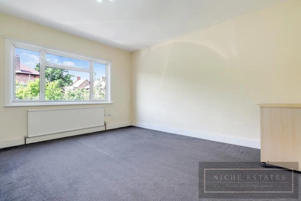 4 bedroom semi-detached house for rent