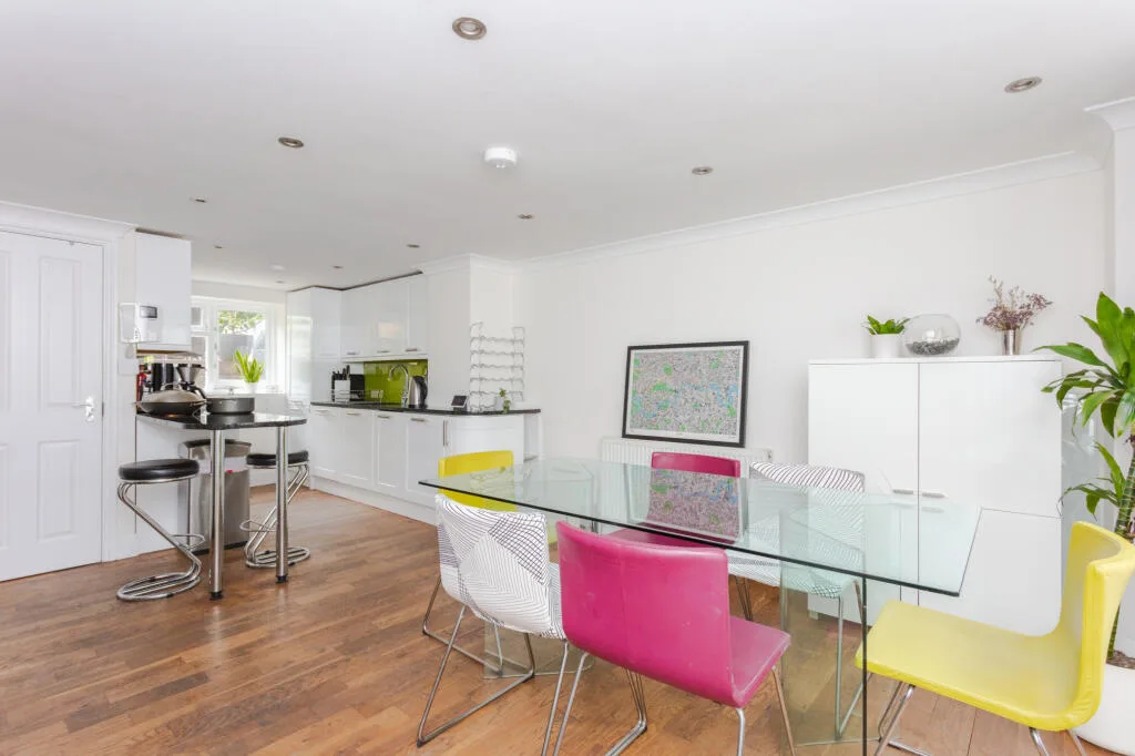 4 bedroom terraced house for rent