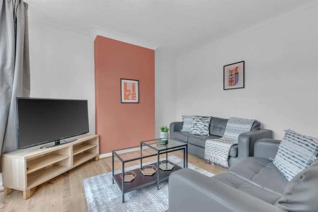 4 bedroom house for rent