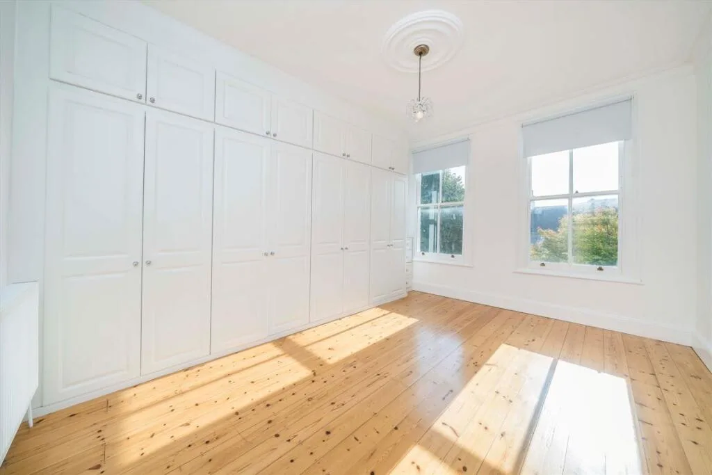 5 bedroom house for rent