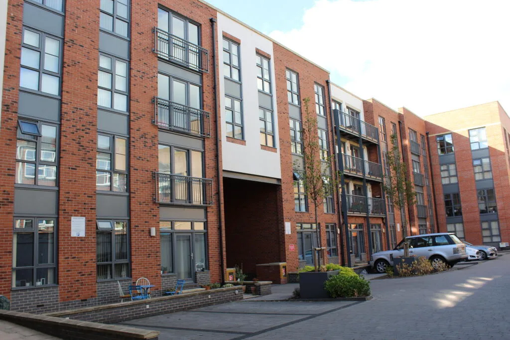 1 bedroom ground floor flat for rent