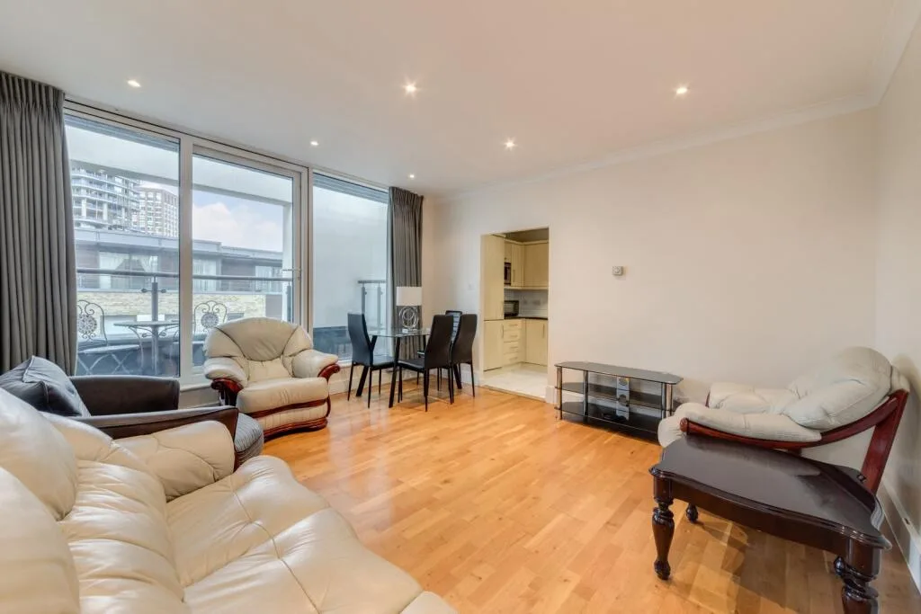 2 bedroom flat for rent