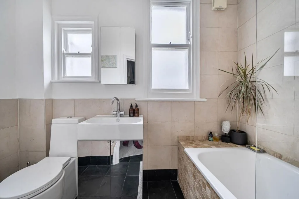 4 bedroom terraced house for rent