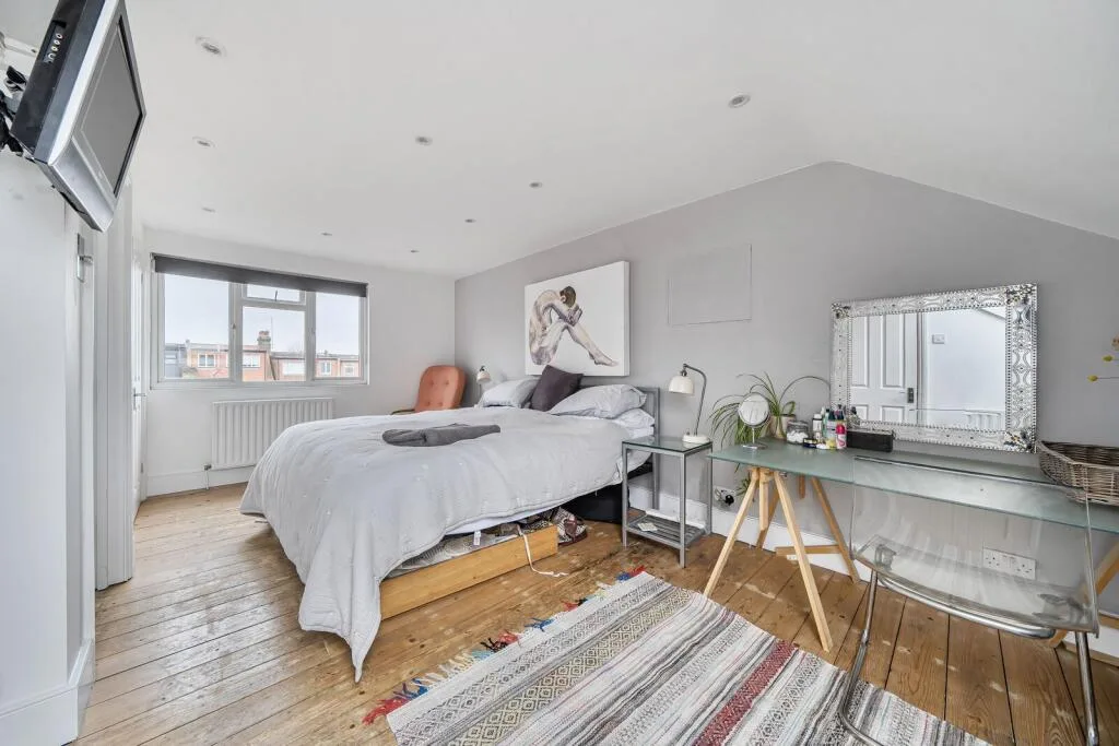 4 bedroom terraced house for rent