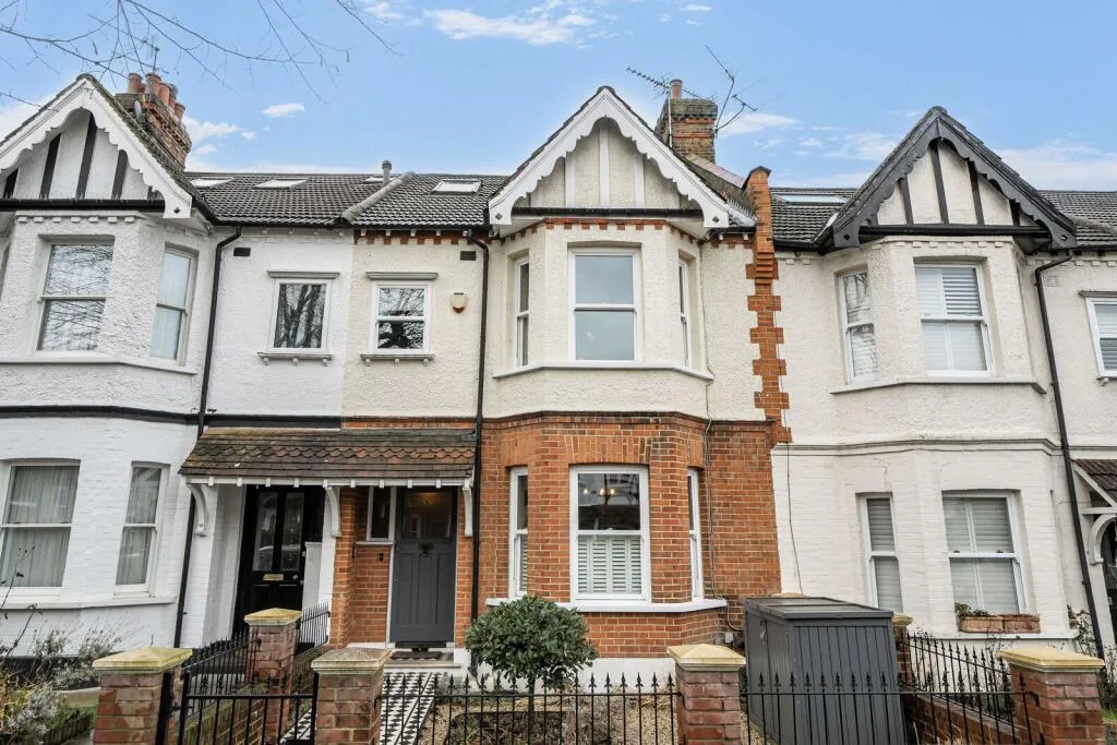 4 bedroom terraced house for rent