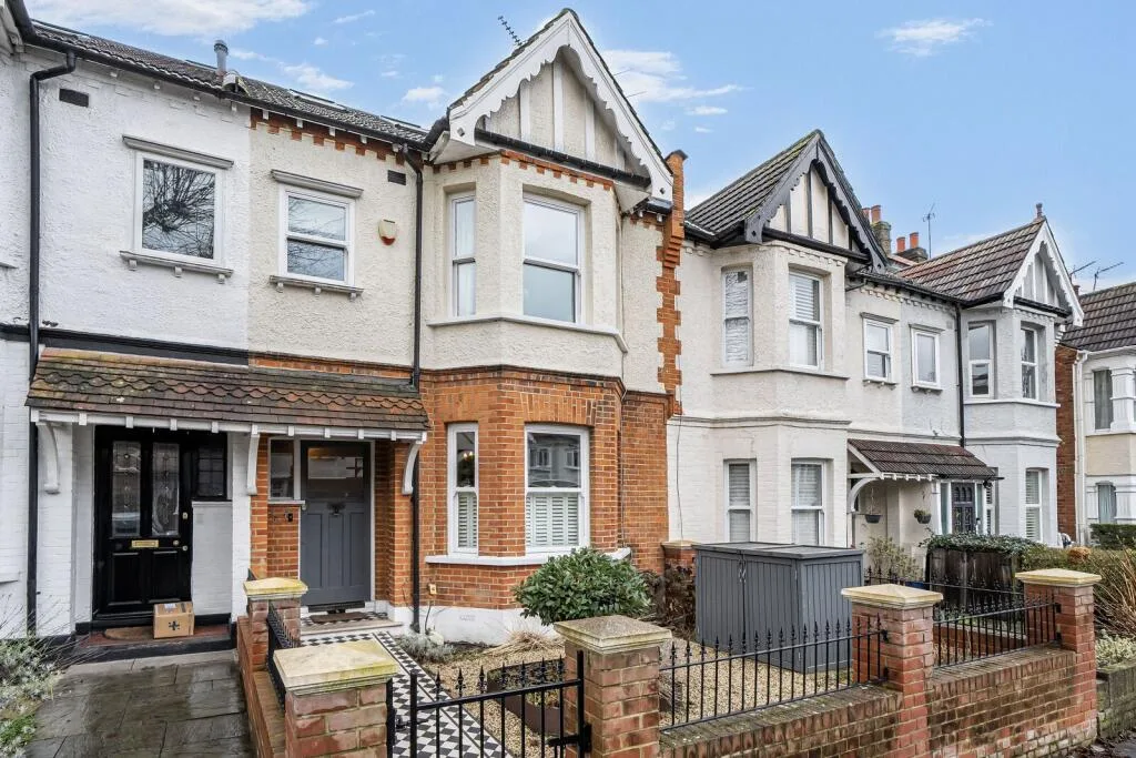 4 bedroom terraced house for rent