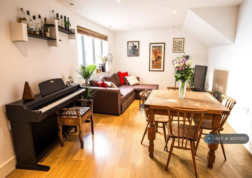 2 bedroom flat for rent