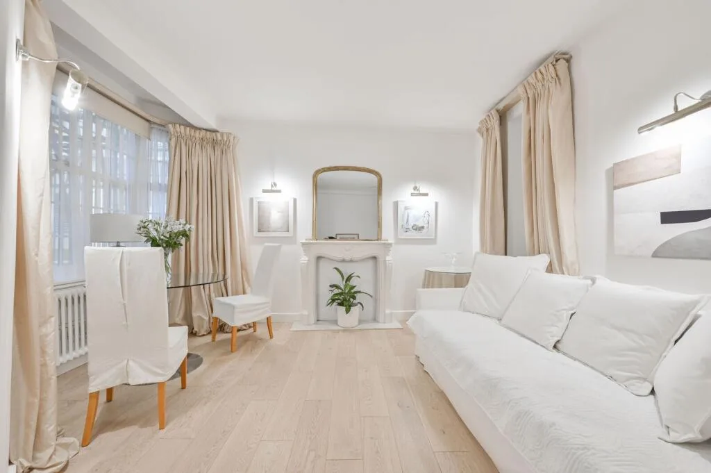 Studio flat for rent