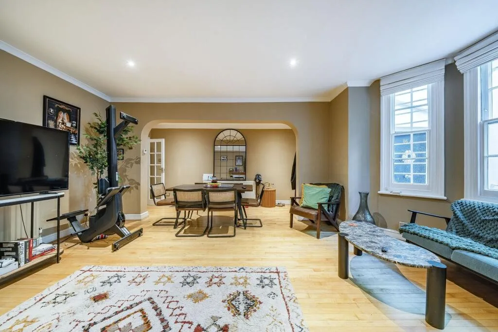 2 bedroom flat for rent