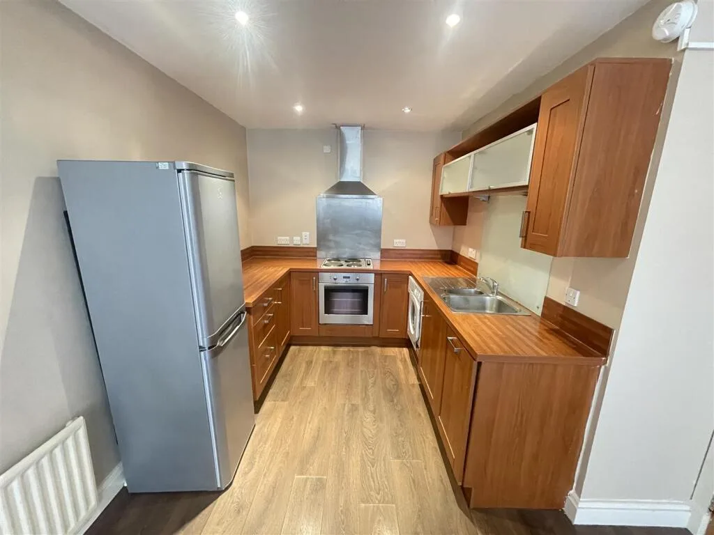 2 bedroom flat for rent