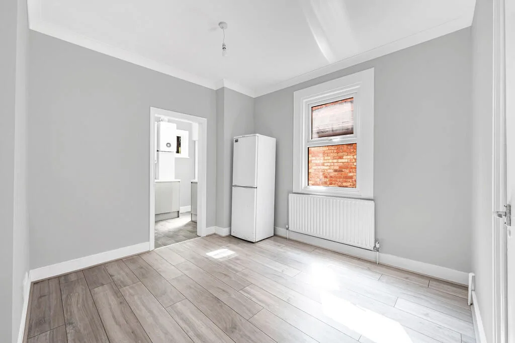 2 bedroom ground floor flat for rent