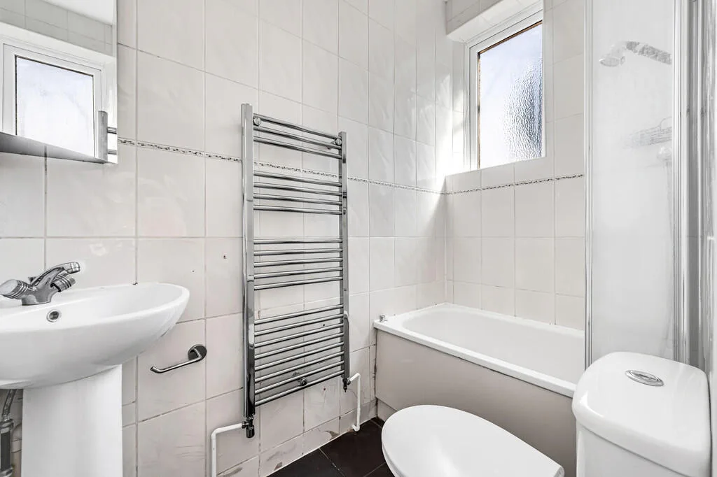 1 bedroom ground floor flat for rent