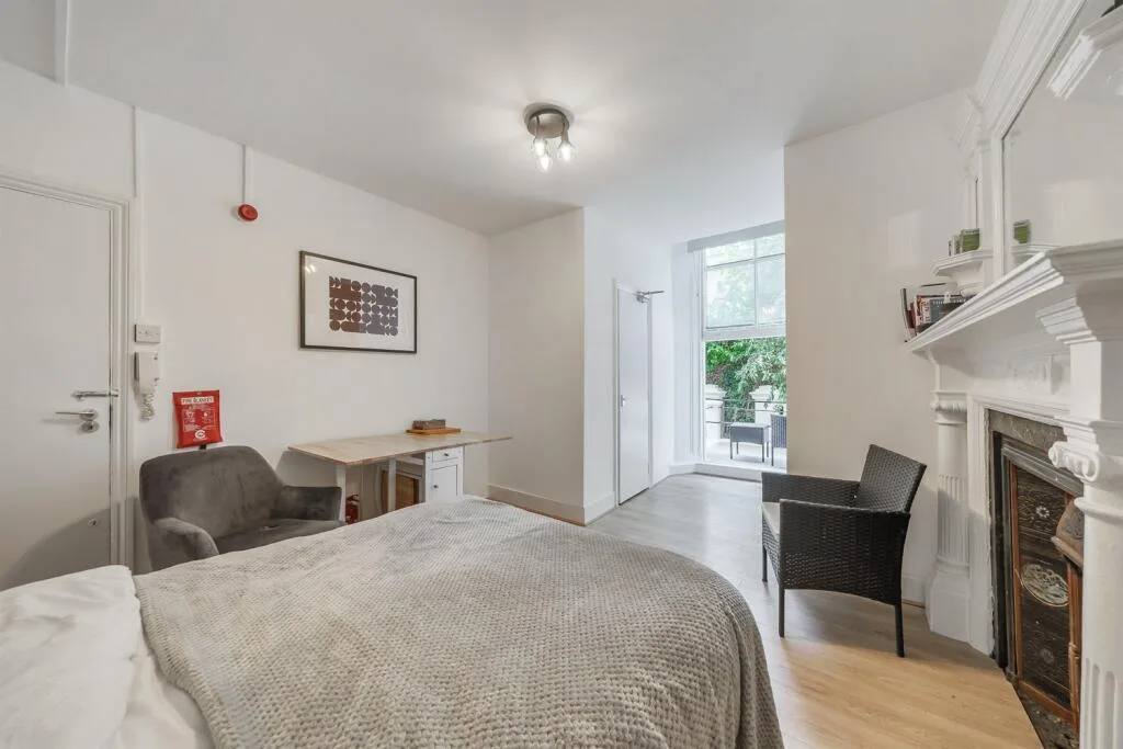 Studio flat for rent