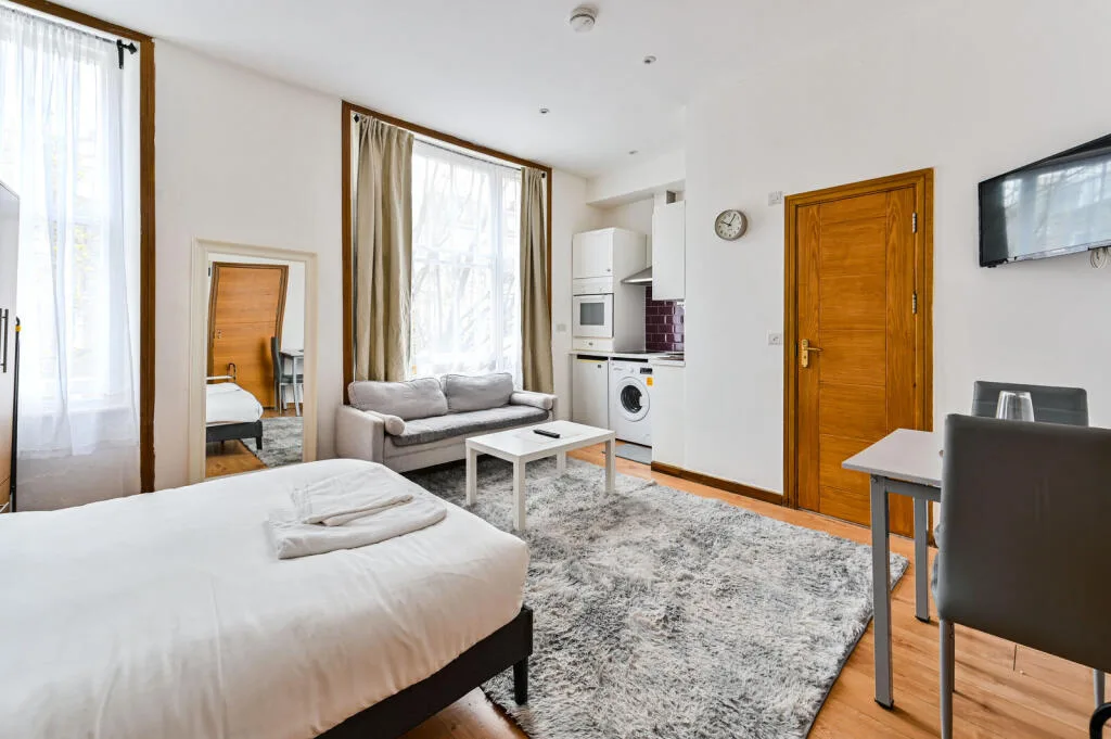 Studio flat for rent