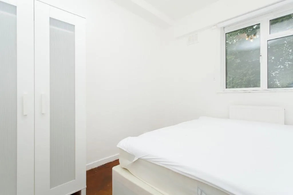 4 bedroom flat for rent