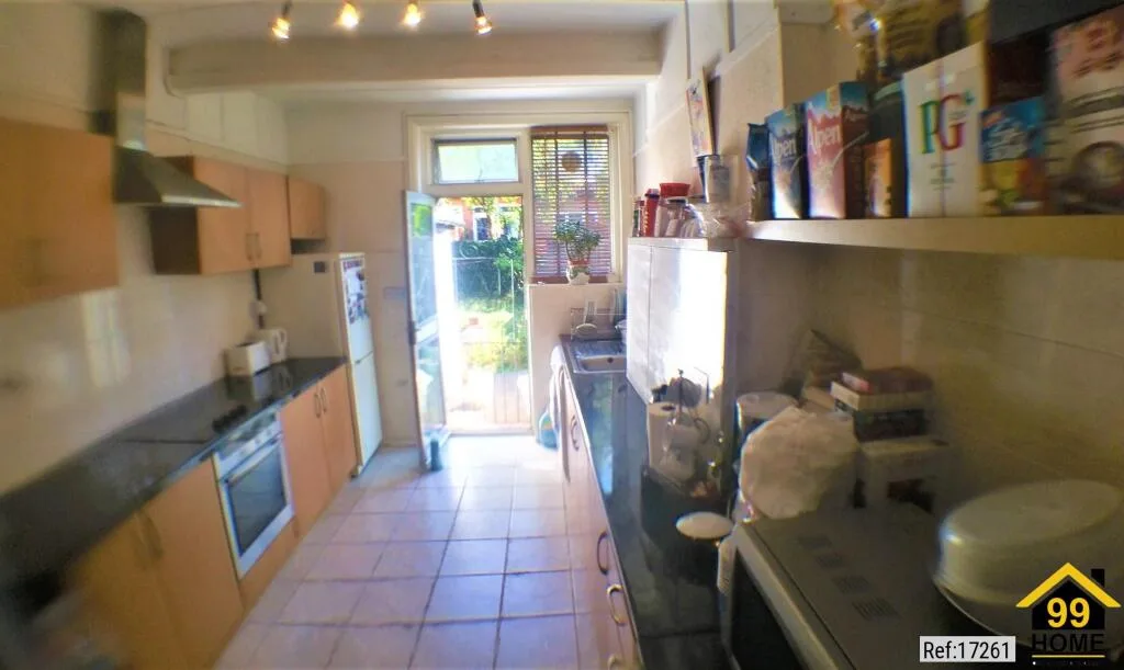 3 bedroom semi-detached house for rent