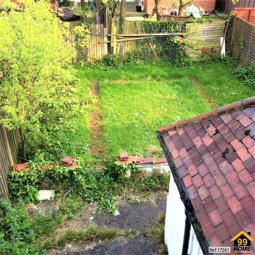 3 bedroom semi-detached house for rent