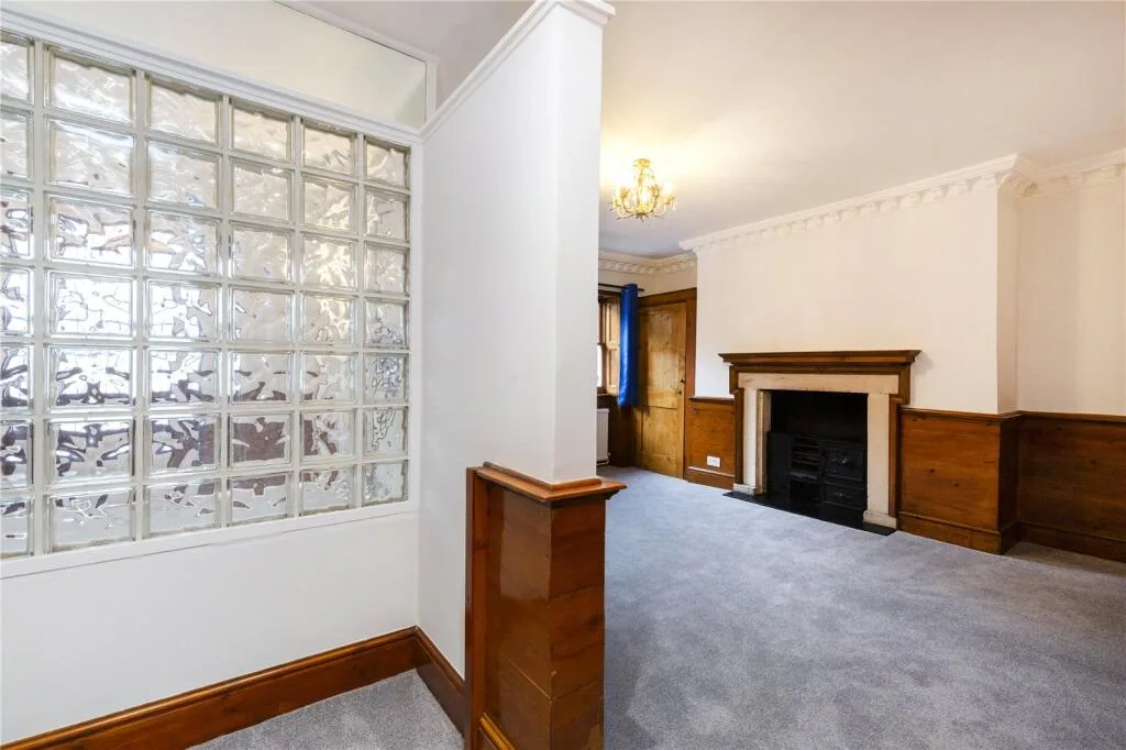 4 bedroom apartment for rent